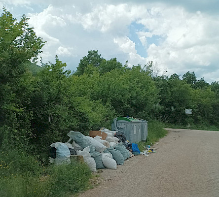 Nelegalno odlaganje glomaznog otpada